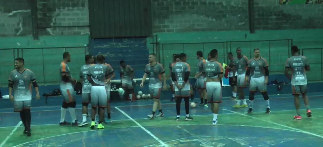 Vídeo: time de futsal de Santos Dumont treina forte para encarar os desafios da temporada 2023